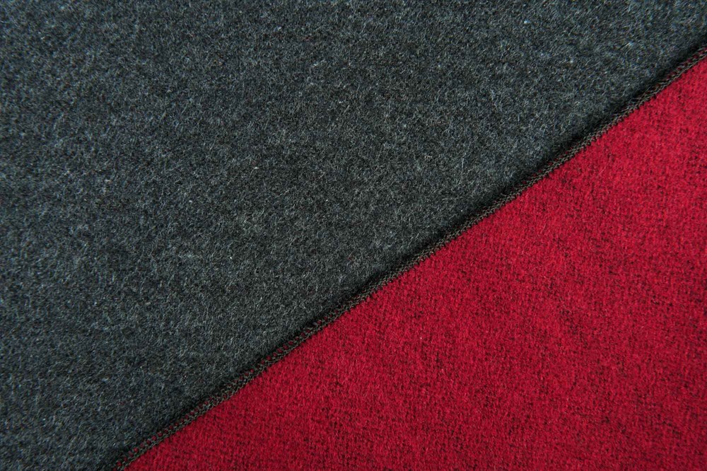 Winterschal unisex aus 100% gebrushter Seide, Seidenschal für Damen und Herren - Schal für Herbst und Winter - Größe 30 x 180 cm - Grau Bordeaux