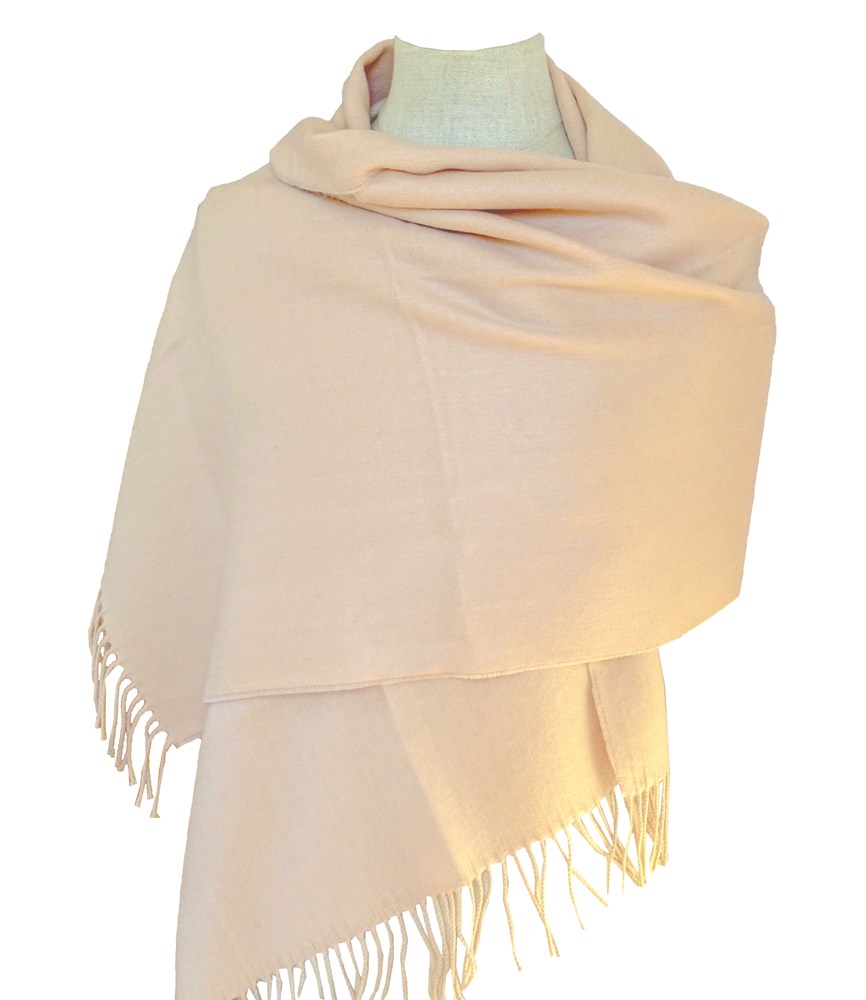 Schals, Strickschals, Winterschals,Kuschelschal maßangefertigt mit Ihrem Design, Material wird Ihrem Budget angepasst von Acryl bis Kaschmir oder Mohair. Größe nach Wunsch.